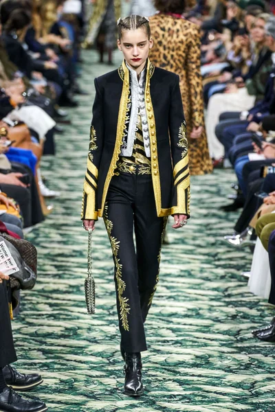 Look 21